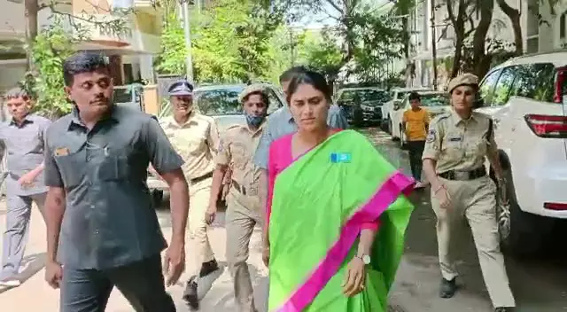 YS Sharmila Granted Conditional Bail By Nampally Court in Hyderabad