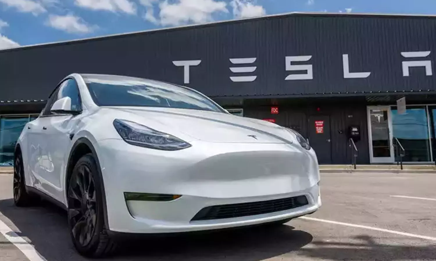 Tesla Cars Recall | రెండు ల‌క్ష‌ల టెస్లా కార్లు రీకాల్‌.. కార‌ణ‌మిదేనా..?!