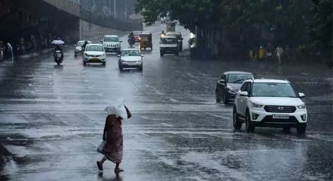 Heavy-rain-lash-the-Hyderabad